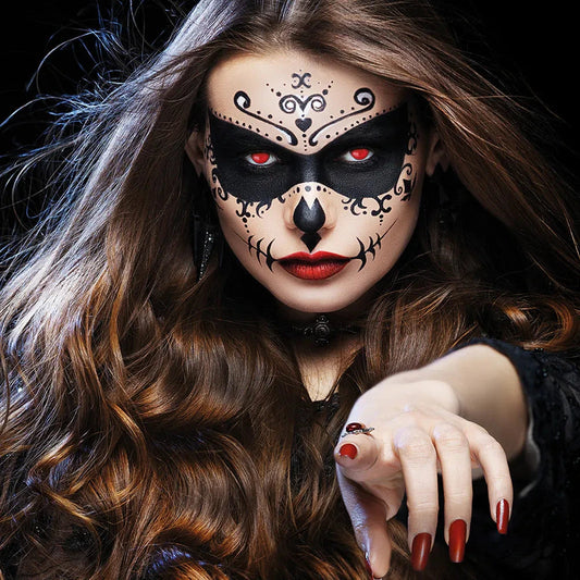 Boland Cyborg Kontaktlinsen mit futuristischem Sci-Fi Druck in leuchtenden Farben.