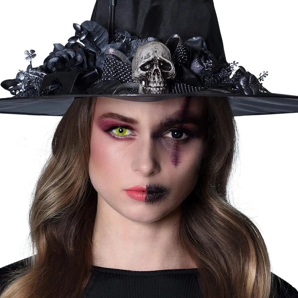 Zwei-farbige Kontaktlinsen in grün und schwarz für einen dramatischen Hexenlook.