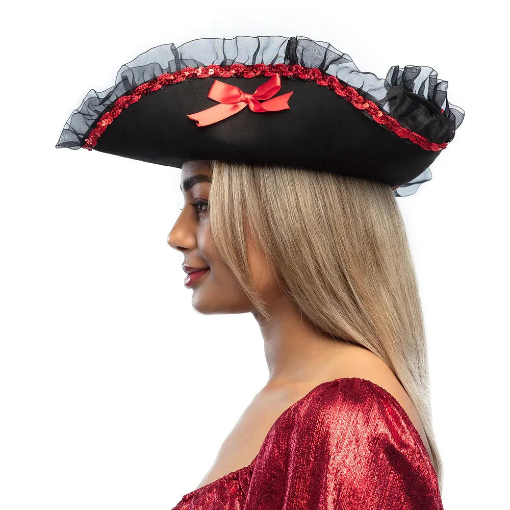 Schwarzer Samt-Hut mit goldenen Akzenten, ideal für Piratenkostüme und Themenpartys.