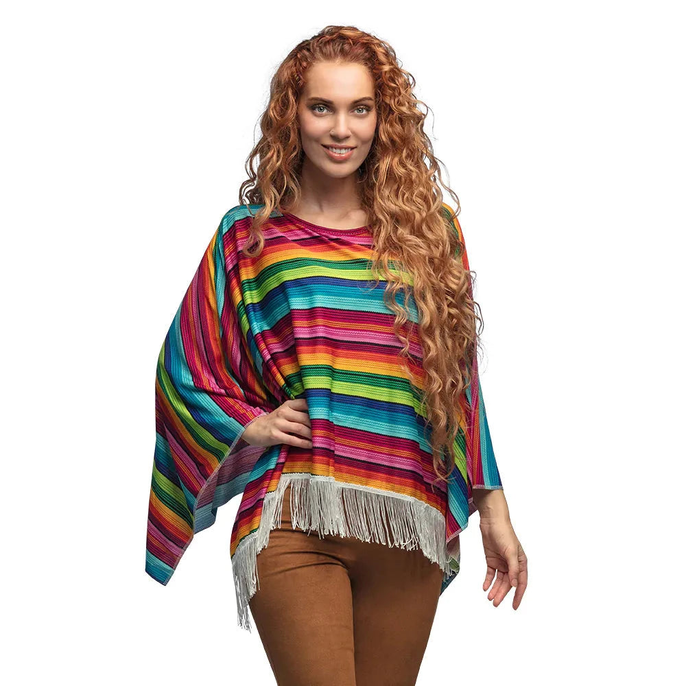 Unisex Poncho im mexikanischen Stil mit bunten Streifen, locker und bequem getragen.
