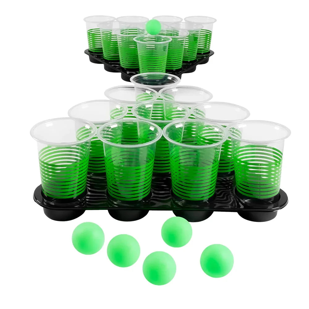 Boland Bier Pong Set mit 20 Bechern, 6 Bällen und 2 Tabletts in bunten Farben.