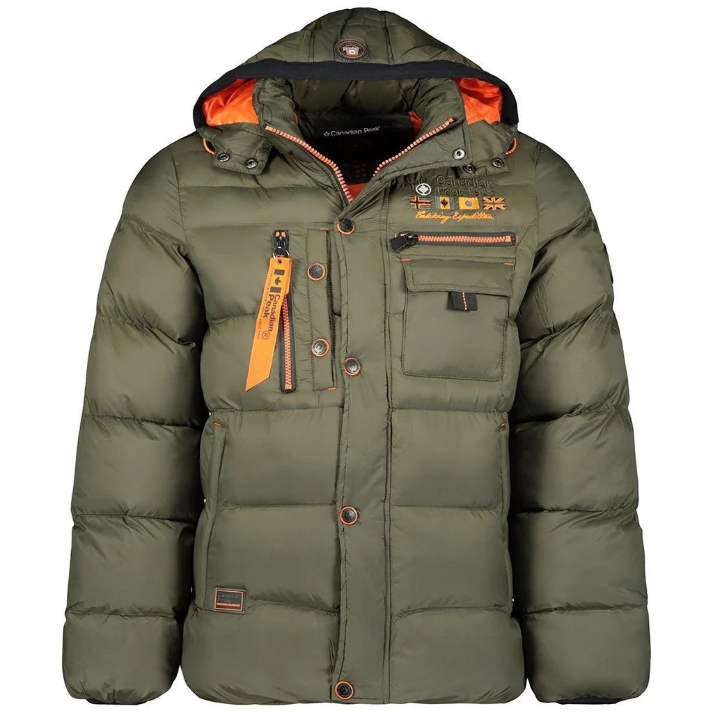 Khaki Daunenjacke mit Kapuze, Reißverschluss und mehreren Taschen für kaltes Wetter.