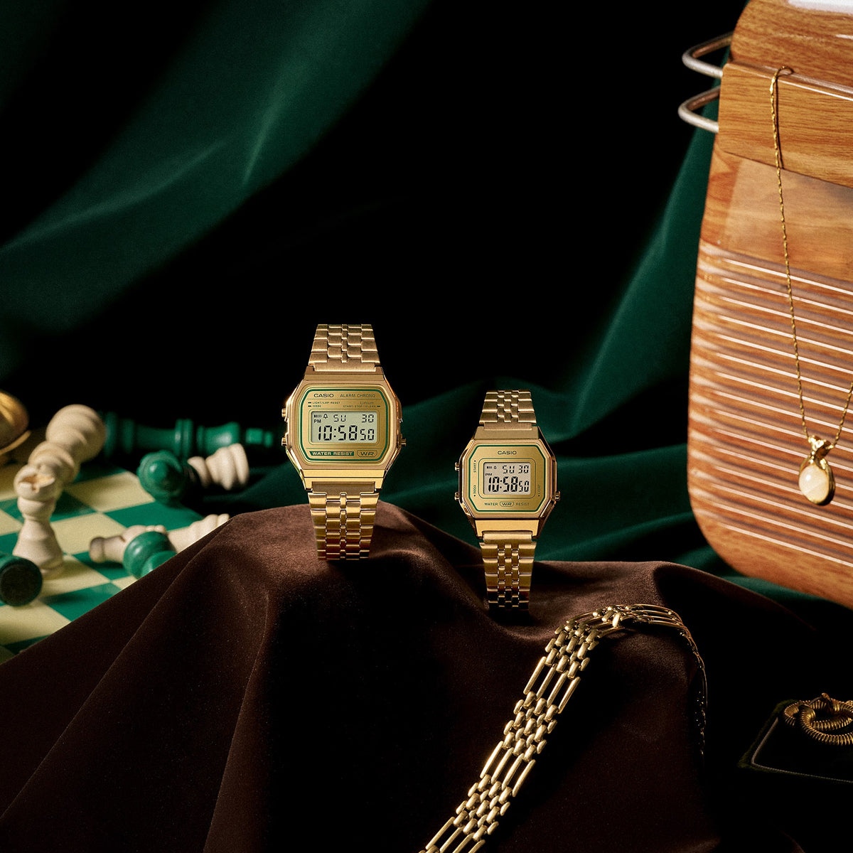 CASIO VINTAGE ICONIC - GOLD A158WEGV-9AEF Multifunction - Armbanduhr 33 mm Gold ansicht-5