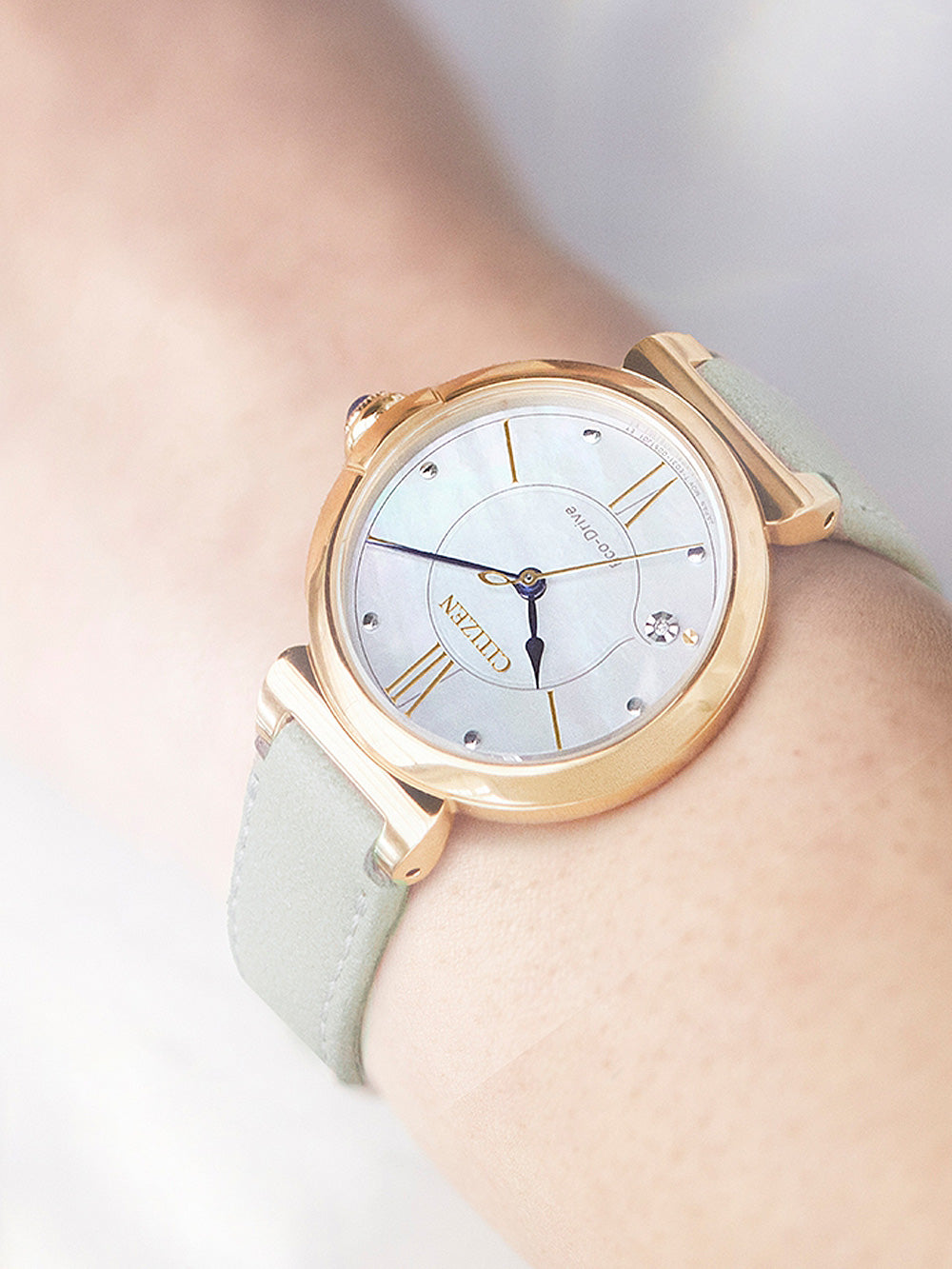CITIZEN EM1073-18D Analoguhr Armbanduhr ansicht-3