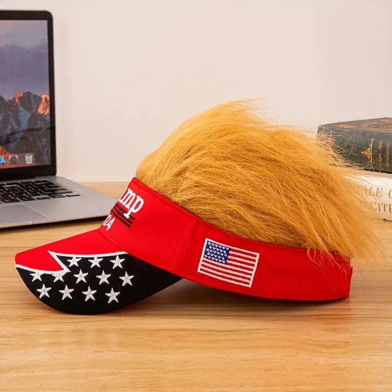 Weiße Wahlkampf-Cap mit breiter Krempe und integriertem Toupet für UV-Schutz und Stil