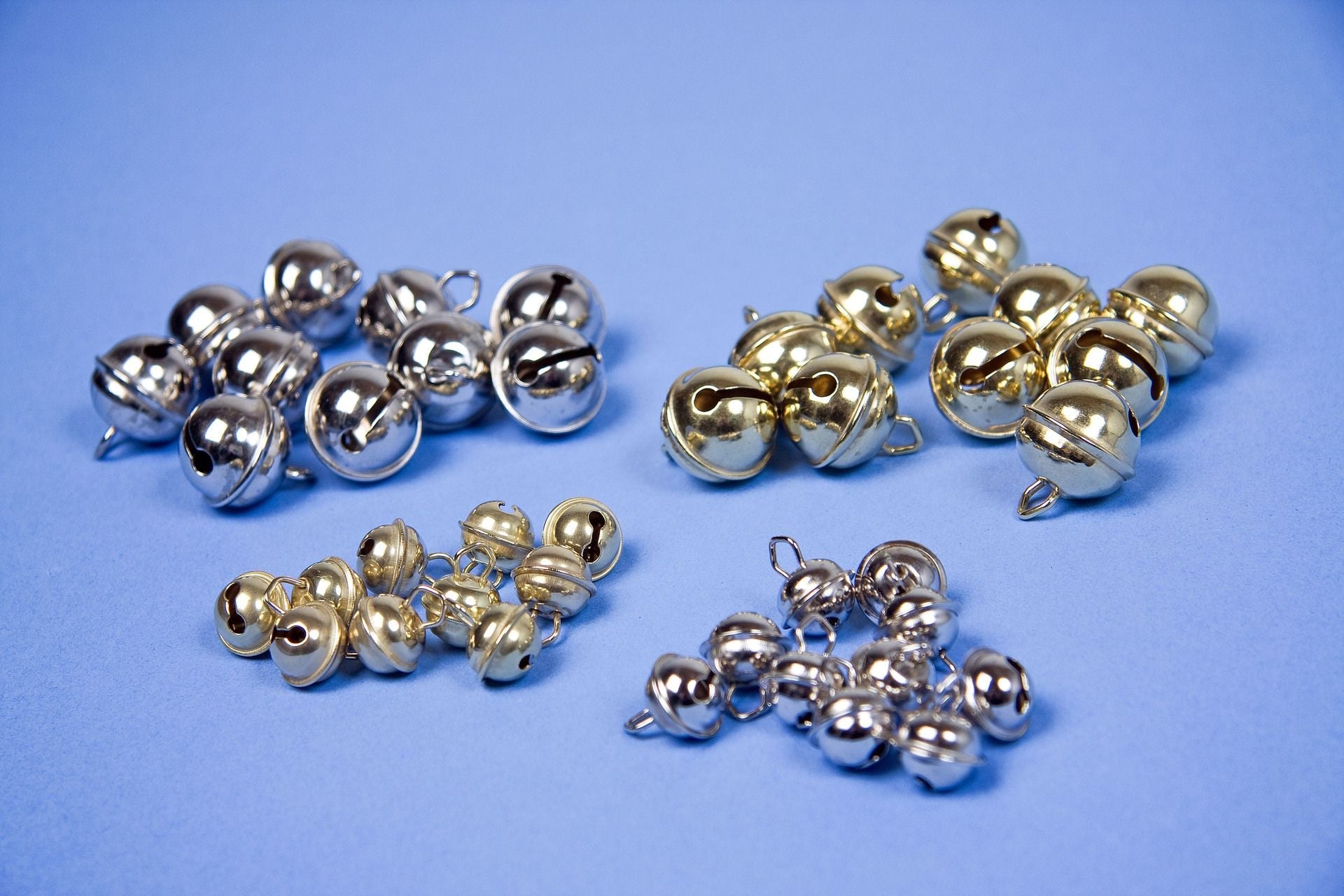 Festartikel Müller Goldene Jingle Bells – 19mm, 10er Pack - Fasnacht24.ch