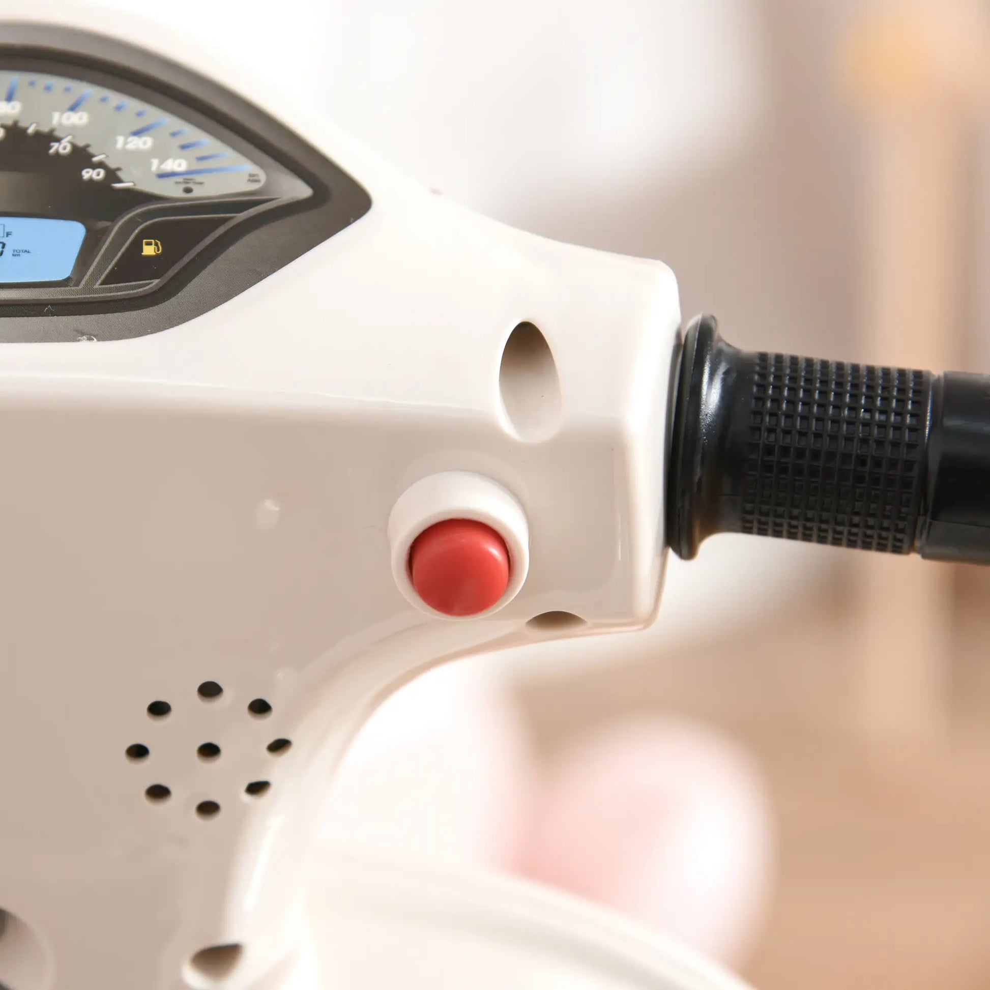 Weißes HOMCOM Elektro-Motorrad für Kleinkinder mit LED-Scheinwerfern und gepolstertem Sitz.