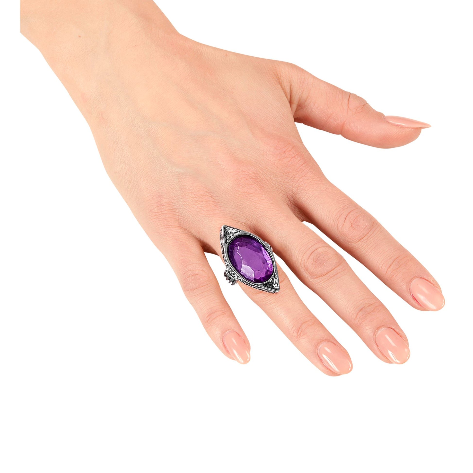 "GOTISCHER RING MIT VIOLETTEM EDELSTEIN" – Detailansicht