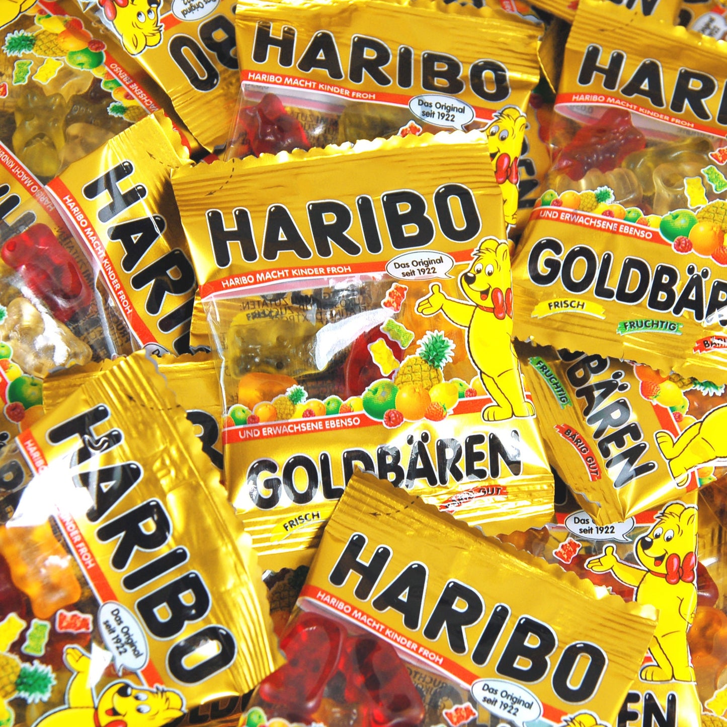 Haribo Goldbären Minis in 100 Portionen, bunte Fruchtgummi-Bären in verschiedenen Geschmacksrichtungen.