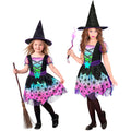 "HEXE" (Kleid, Hut) – Vorderansicht