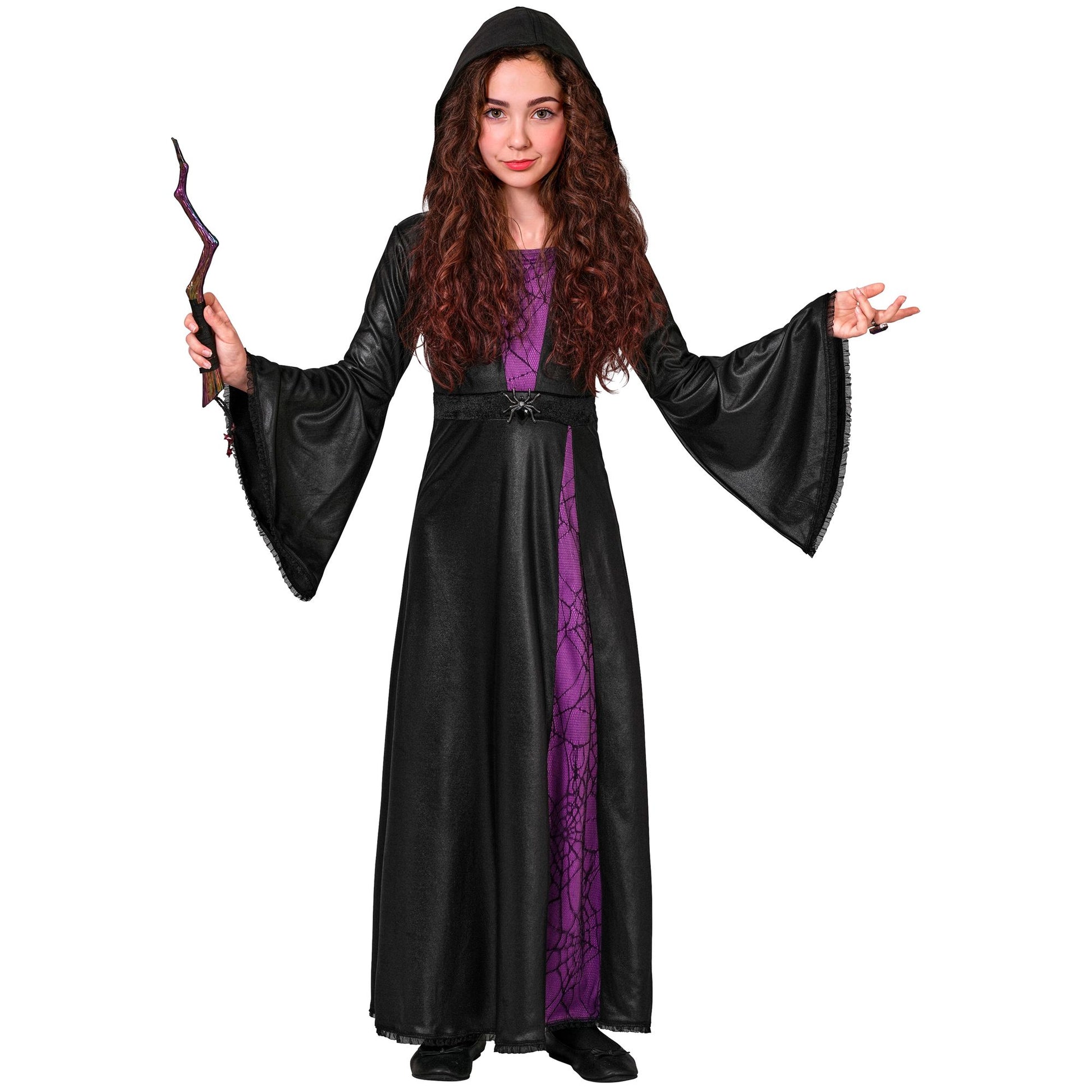 "HEXE" (Kleid mit Kapuze und Spinnenbrosche) – Detailansicht