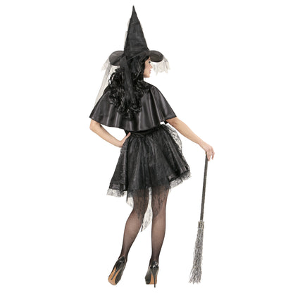 "HEXE" (Kleid, Umhang, Hut) – Detailansicht