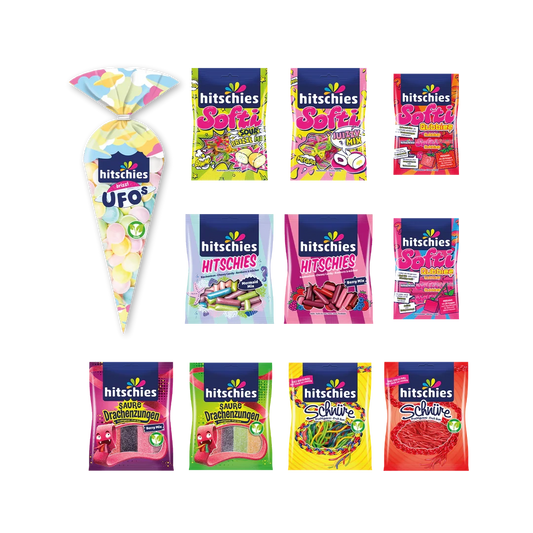 Bunte Mischung aus 22 verschiedenen Süßigkeiten in bunten Verpackungen auf weißem Hintergrund