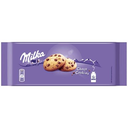 Milka Cookie & Choco Schokoladenkekse mit Schokoladenstückchen 135 g – Seitenansicht