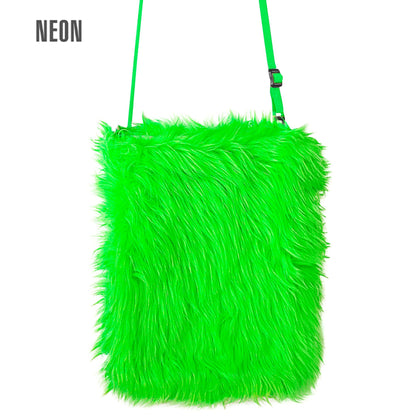 "NEON GRÜNE PLÜSCH HANDTASCHE" – Vorderansicht