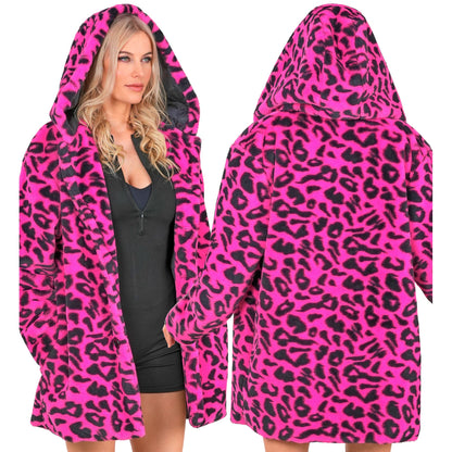 "NEON PINKER ANIMALIER LEOPARDENMUSTER PLÜSCHMANTEL MIT KAPUZE" – Detailansicht