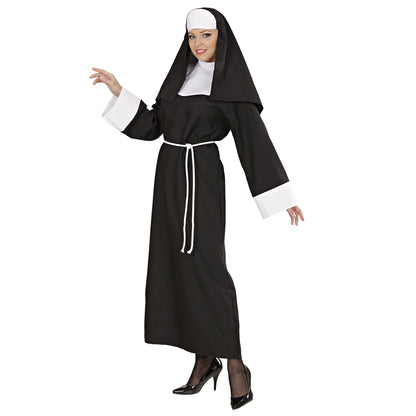 "NONNE" (Gewand, Gürtel, Haube) – Detailansicht