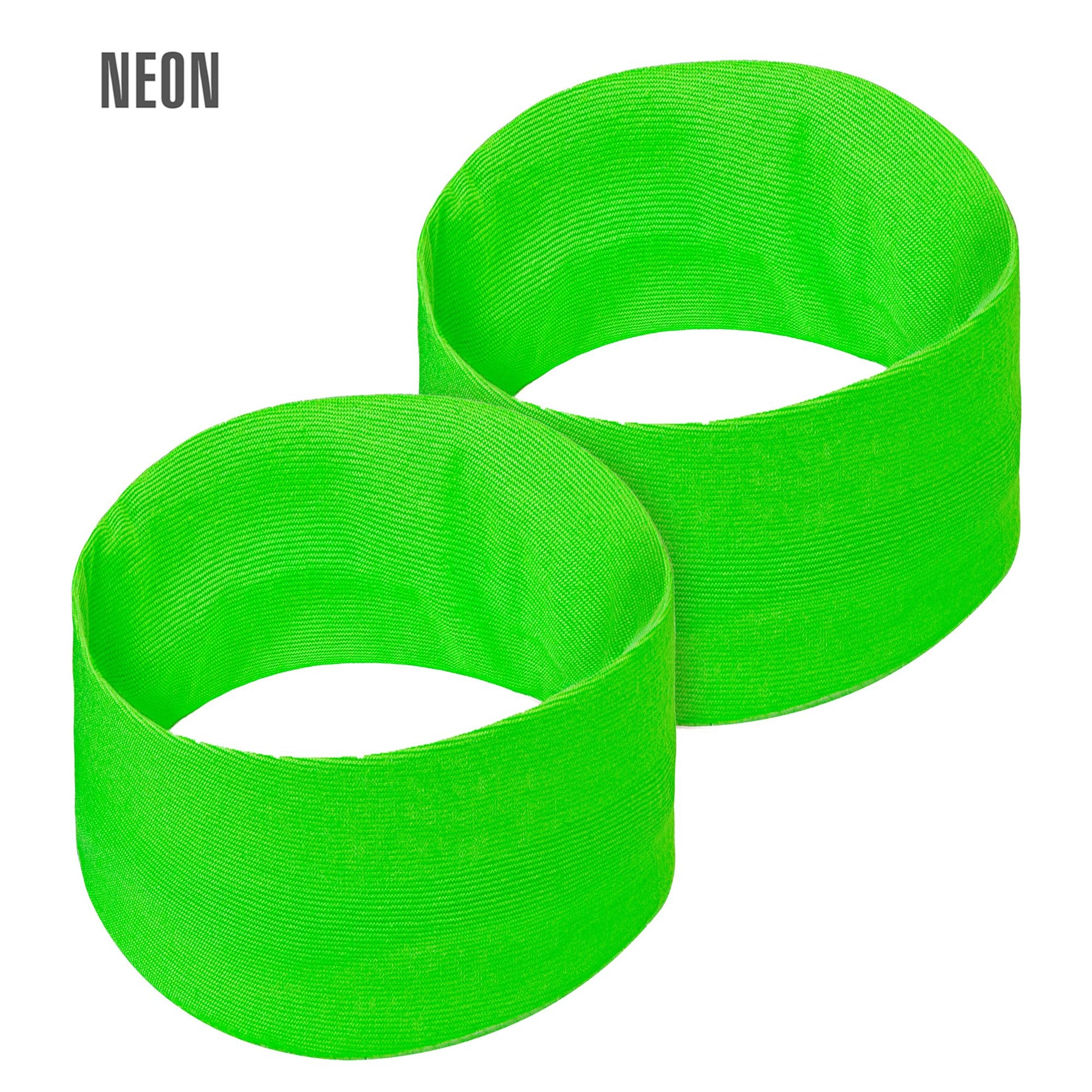 Paar "NEON GRÜNE ARMBÄNDER" – Vorderansicht