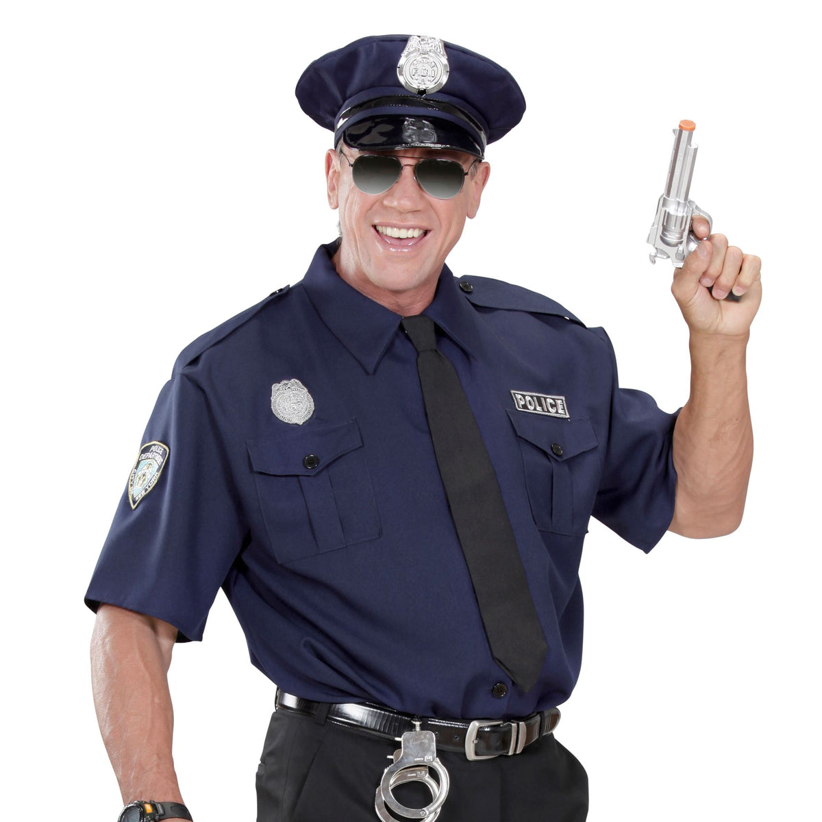 "POLIZIST" (Hemd, Kravatte, Mütze) – Detailansicht