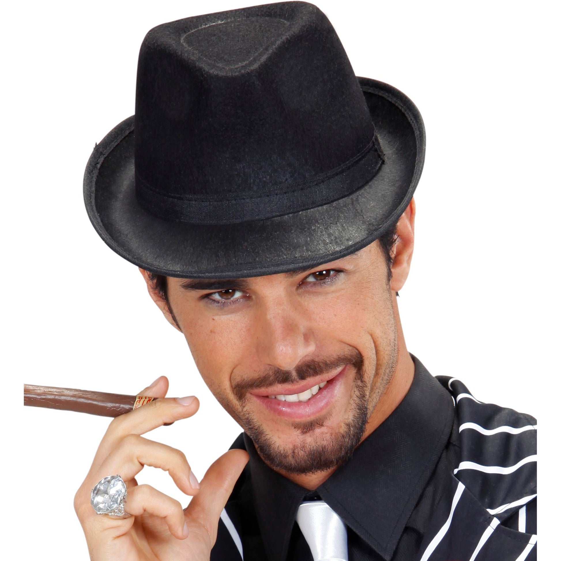 "SCHWARZER FEDORA" aus Filz – Detailansicht