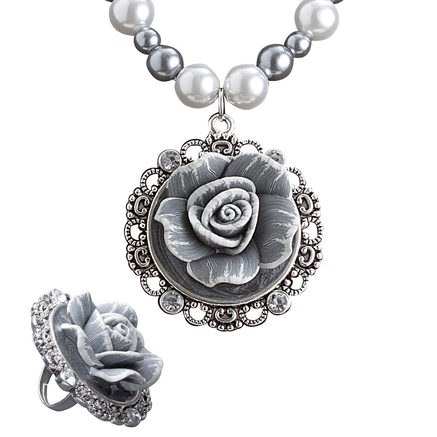 "SET PERLENKETTE UND RING MIT KAMEEROSEN UND BAROCKSTRASS" – Vorderansicht