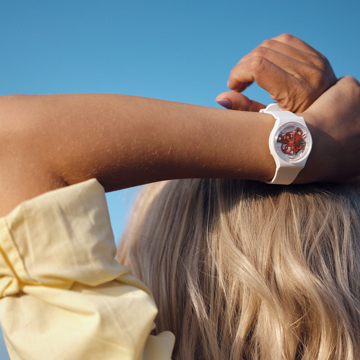 SWATCH TIME TO RED SMALL SO31W104 Armbanduhr Rot ansicht-4
