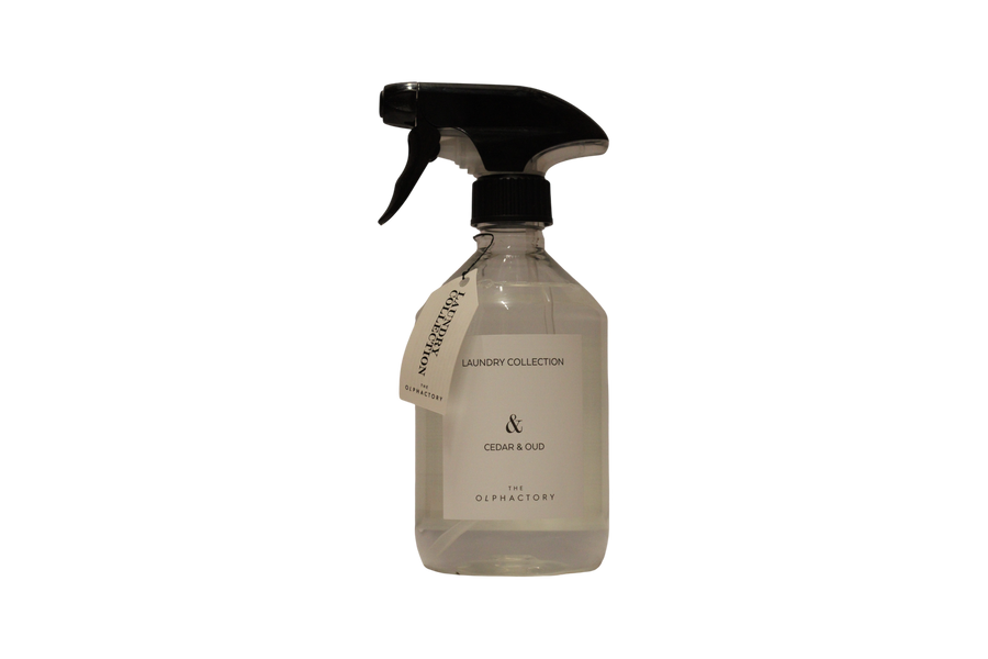 The Olphactory Cedar & Oud Kleiderschrank-Erfrischer 500 ml