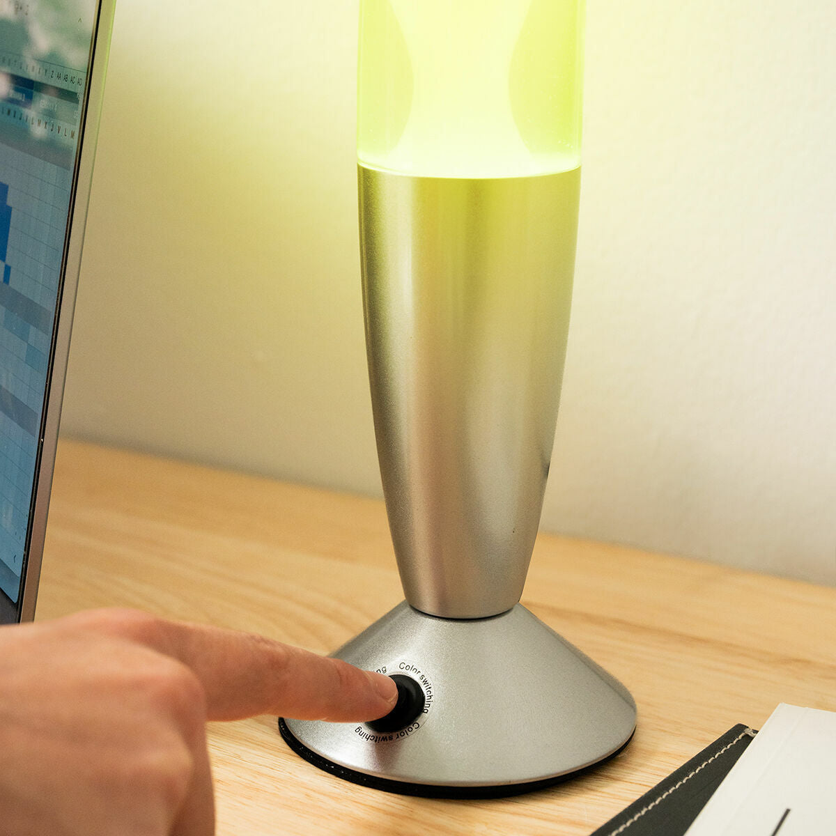 Mehrfarbige LED-Lavalampe Kolemp von InnovaGoods mit beweglichem Lavastrom – Verpackung