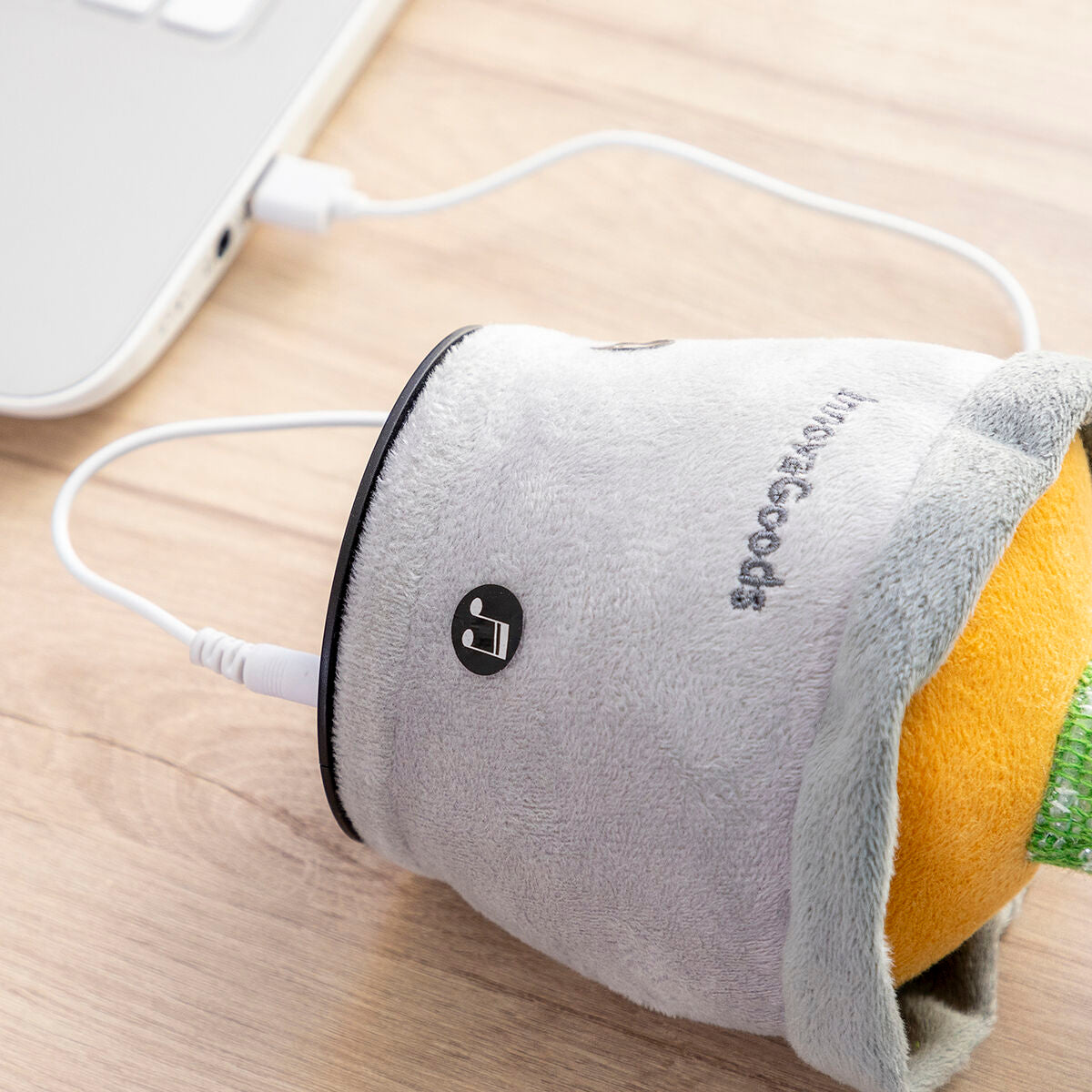 Tanzender und sprechender Kaktus Cacxi von InnovaGoods mit Musik und bunten LEDs – Seitenansicht