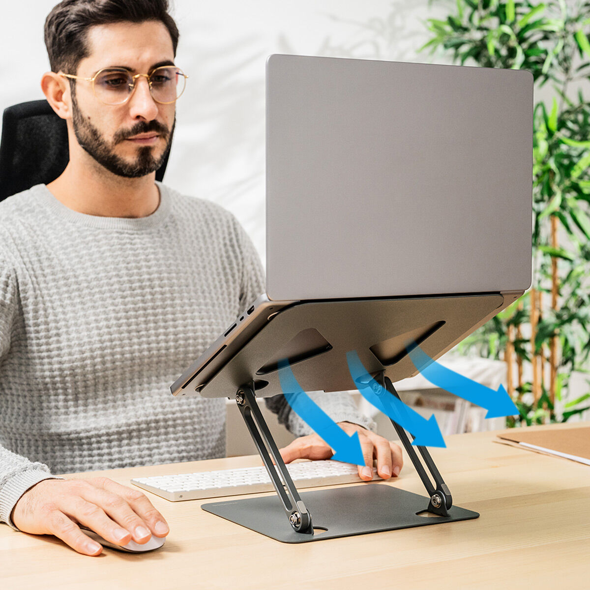 Zusammenklappbarer und verstellbarer Laptop-Ständer von InnovaGoods in Grau – Seitenansicht