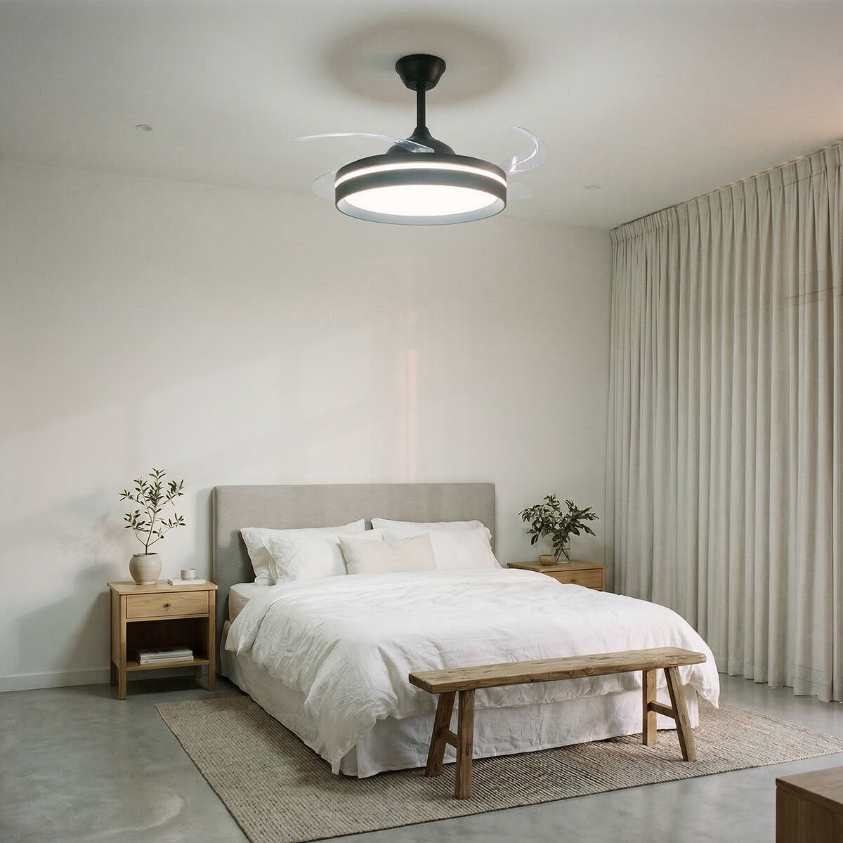 InnovaGoods Deckenventilator mit LED-Licht, 4 einziehbaren Flügeln und Fernbedienung – Rückansicht