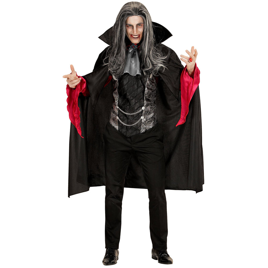 "VAMPIR" (Hemd mit Weste, Jabot mit Medaille, Umhang) – Detailansicht