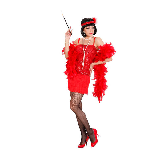 Frau in rotem Charleston-Kleid mit Federstirnband und Perlenkette, Pose mit Fächer.