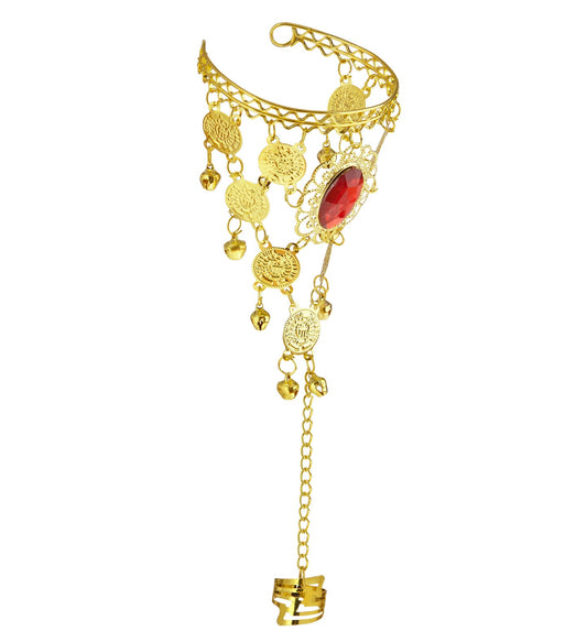 Goldenes Ring- und Armband-Set mit roten Edelsteinen und antiken Münzen auf hellem Hintergrund.