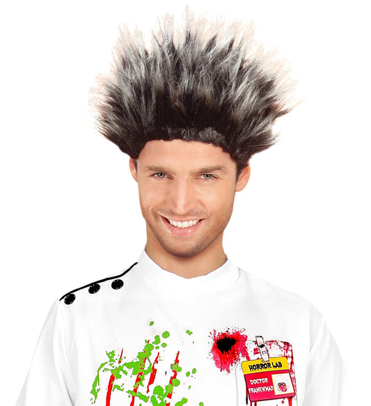 Graue Perücke von Widmann aus synthetischen Fasern mit voluminösen, gestuften Schichten.