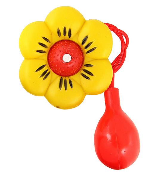 Gelbe und rote Clownblume mit Wasserstrahl, ideal für Scherze und Partys.