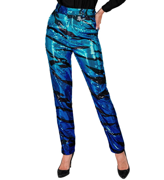 Damen Pailletten Hose in blau-schwarzem Zebralook, Slim Fit, getragen von Modell.