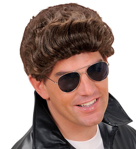 Braune 50er Jahre Herren-Perücke im Danny Grease Stil mit gestyltem Volumen und Glanz