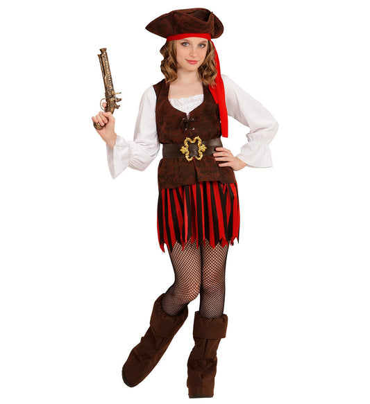 Mädchen in Piratenkostüm mit Kleid, Gürtel, Hut und Stiefelüberziehern, hält Pistole.