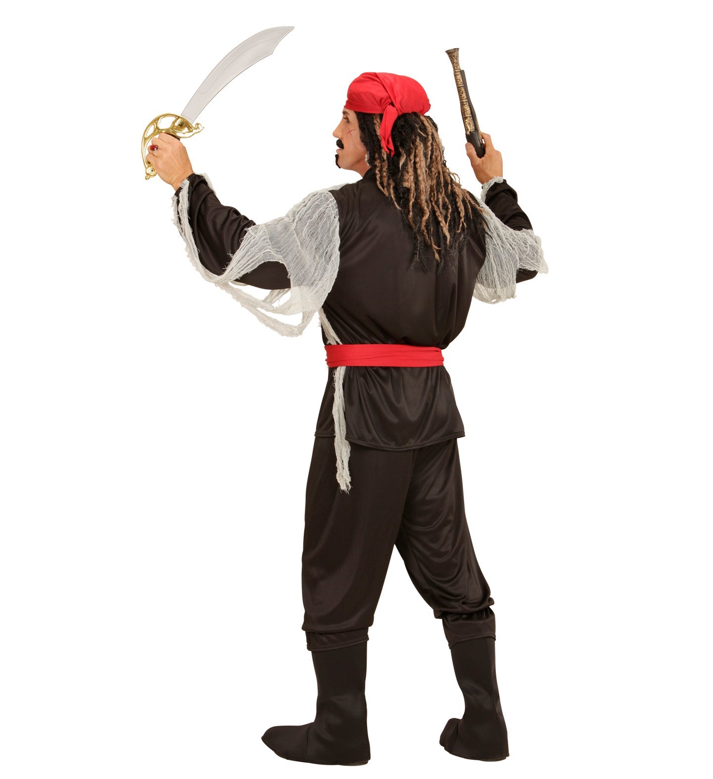 Rückansicht eines Mannes im Piratenkostüm mit Hemd, Hose, Gürtel und Stiefeln.
