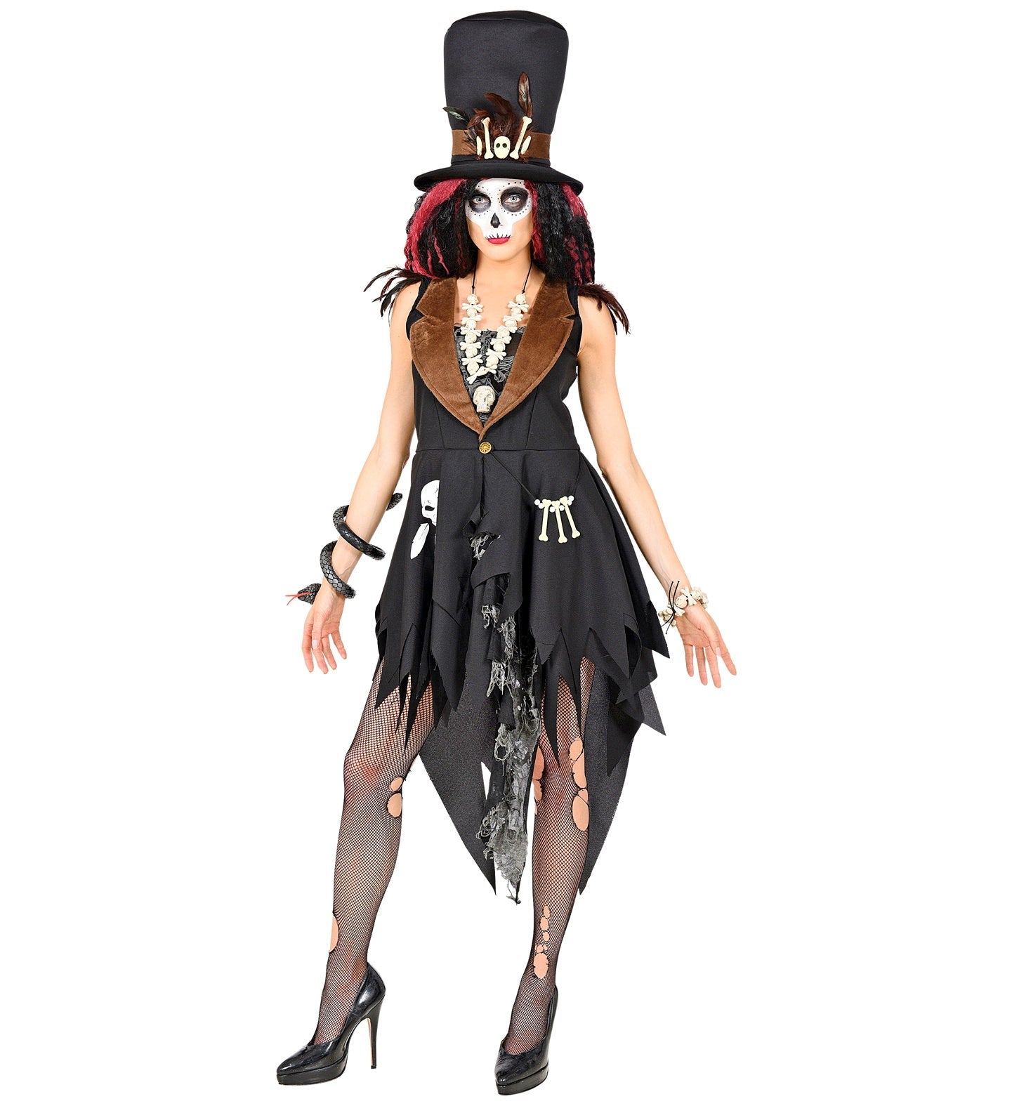 Schwarzes Damenkostüm mit Tribal-Muster, weiten Ärmeln und passendem Hut.