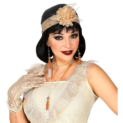 "ROARING 20s FLAPPER SET" (Kopfschmuck aus Spitze mit Blume, Paar Perlenohrringe, Perlenkette)