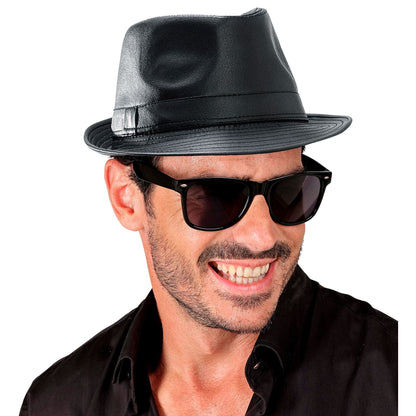 "SCHWARZER FEDORA AUS KUNSTLEDER"