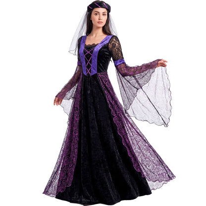 "GOTHIC PRINCESS" (Kleid aus Samt mit Schleiern, Kopfbedeckung mit Schleier)