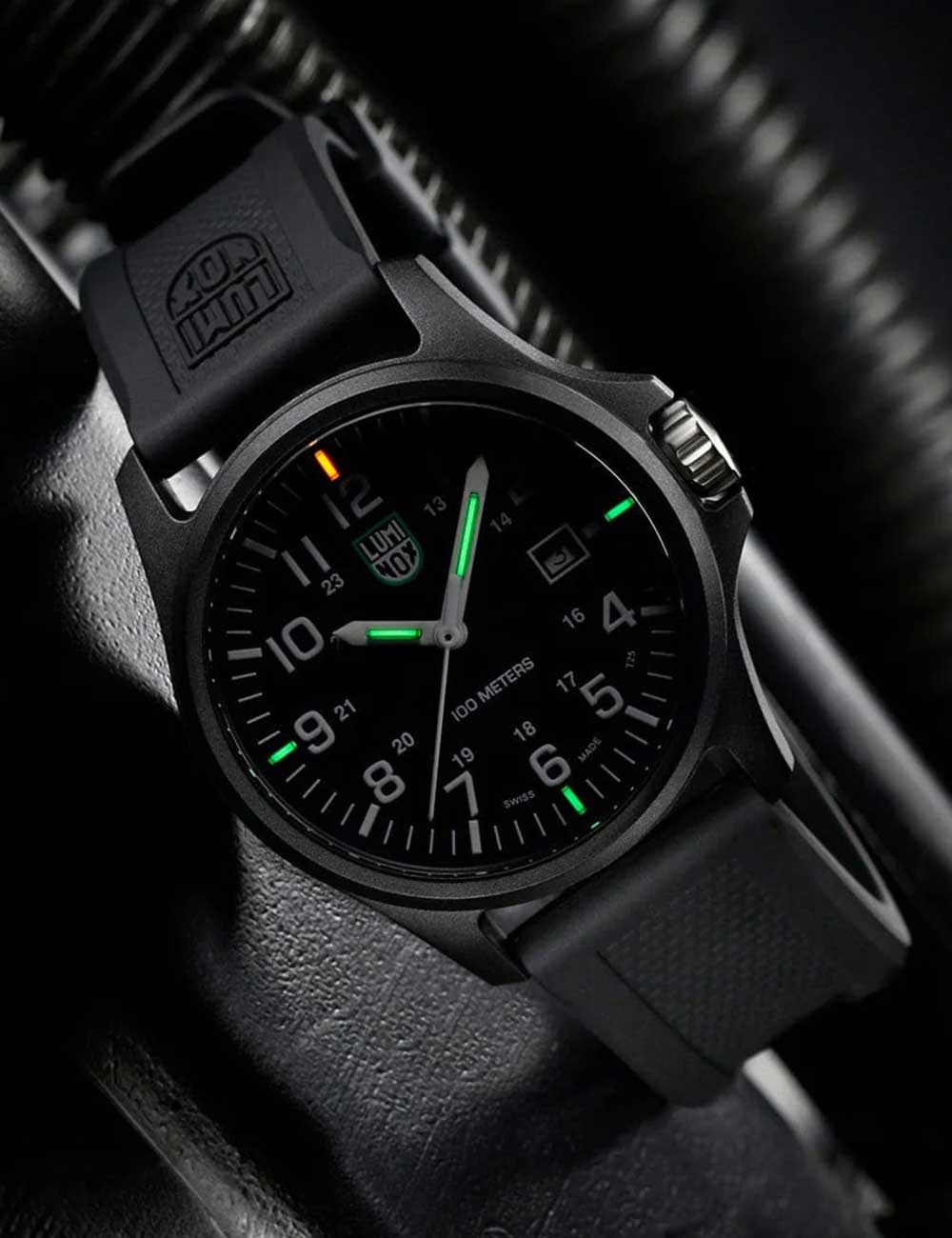 LUMINOX Mod. X2-2401